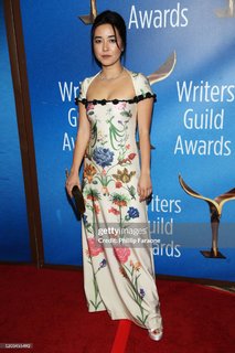 Maya Erskine feet photo 8