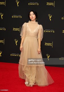Maya Erskine feet photo 3