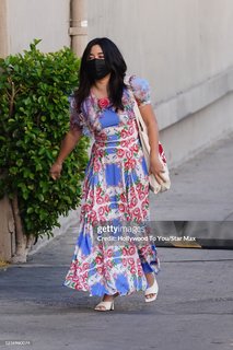 Maya Erskine feet photo 8