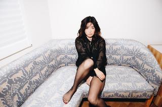 Maya Erskine feet photo 4