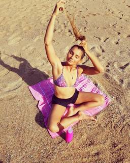 Maya Gabeira feet photo 17