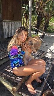 Maya Gabeira feet photo 20