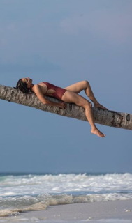 Maya Gabeira feet photo 14