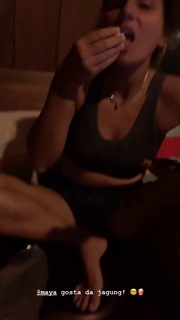 Maya Gabeira feet photo 2