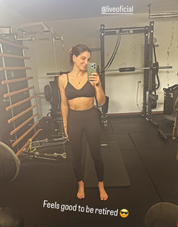 Maya Gabeira feet photo 4