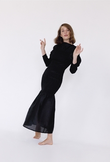 Maya Hawke feet photo thumbnail
