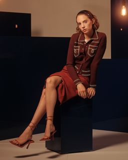 Maya Hawke feet photo 14