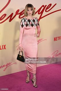 Maya Hawke feet photo 12