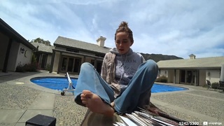 Maya Higa feet photo thumbnail