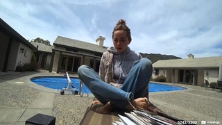 Maya Higa feet photo thumbnail