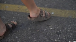 Maya Higa feet photo thumbnail