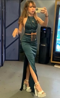 Maya Higa feet photo thumbnail