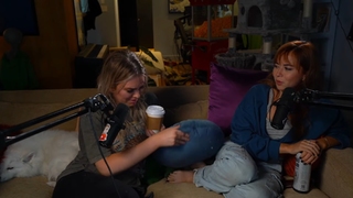 Maya Higa feet photo thumbnail