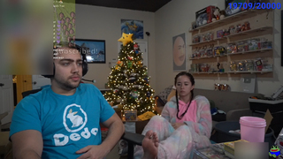 Maya Higa feet photo thumbnail