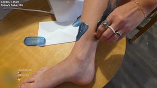 Maya Higa feet photo thumbnail
