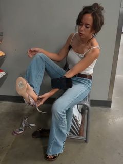 Maya Higa feet photo 4