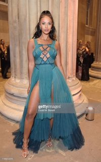 Maya Jama feet photo thumbnail