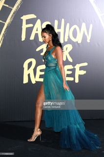 Maya Jama feet photo thumbnail