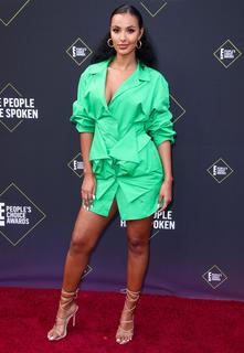 Maya Jama feet photo thumbnail