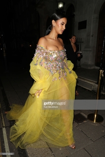 Maya Jama feet photo thumbnail