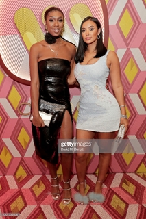 Maya Jama feet photo thumbnail