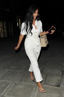 Maya Jama feet photo thumbnail