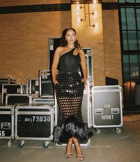Maya Jama feet photo thumbnail