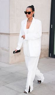 Maya Jama feet photo thumbnail