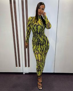 Maya Jama feet photo thumbnail