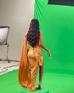 Maya Jama feet photo thumbnail