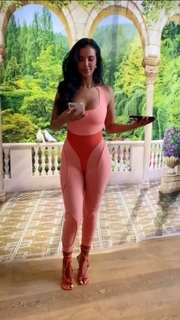 Maya Jama feet photo thumbnail