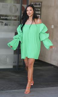 Maya Jama feet photo thumbnail