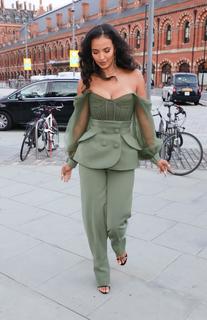 Maya Jama feet photo thumbnail