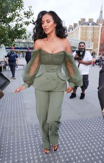 Maya Jama feet photo thumbnail