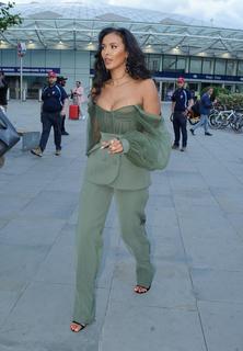 Maya Jama feet photo thumbnail