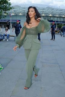 Maya Jama feet photo thumbnail