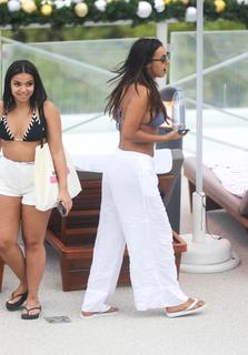 Maya Jama feet photo thumbnail