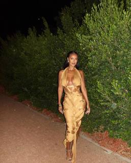 Maya Jama feet photo thumbnail