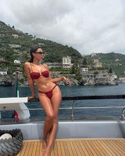 Maya Jama feet photo thumbnail