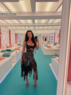 Maya Jama feet photo 5
