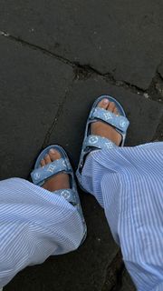 Maya Key feet photo 1
