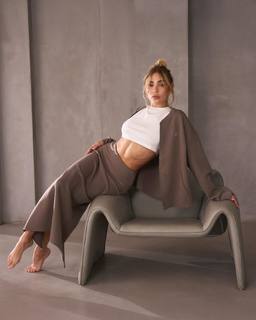 Maya Key feet photo 14