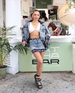 Maya Key feet photo 8