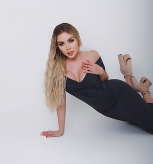 Maya Nazor feet photo 5