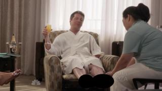 Maya Rudolph feet photo thumbnail