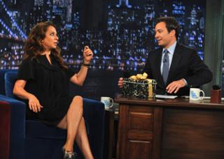 Maya Rudolph feet photo thumbnail