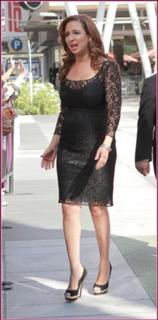 Maya Rudolph feet photo thumbnail