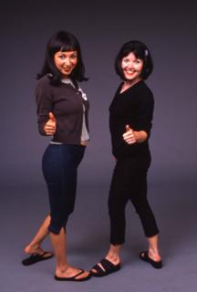 Maya Rudolph feet photo thumbnail