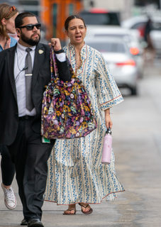 Maya Rudolph feet photo thumbnail