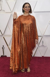 Maya Rudolph feet photo thumbnail